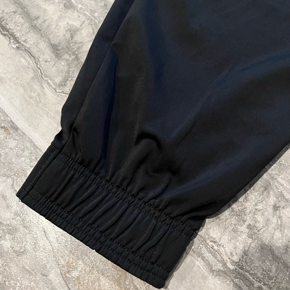 Puma Tracksuit 2-Piece Jacket & Jogger Pants in Black & White Size XL NWT - Picture 10 of 11